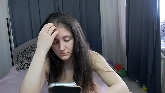 Holliy Cooper online show from 03-23-26, 09:20