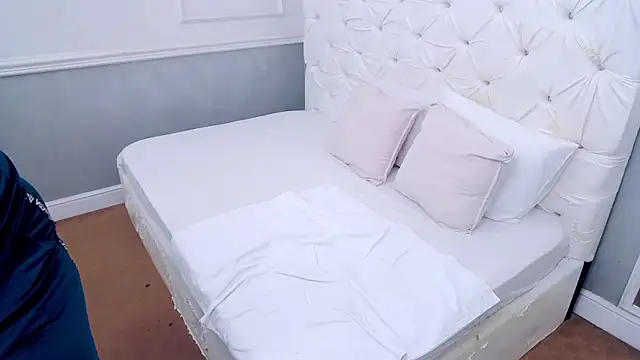 Snapshot of RavishingJenna chatting on 02-17-26, 07:33 RavishingJenna online show from 02-17-26, 07:33