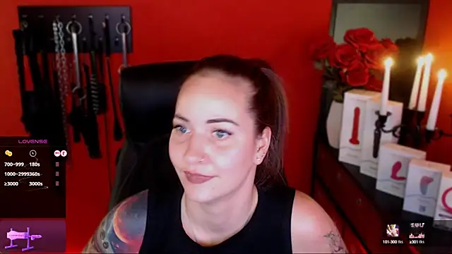 Snapshot of _Jane_Warren_ chatting on 02-05-25, 09:50 Jane Warren online show from 02-05-25, 09:50