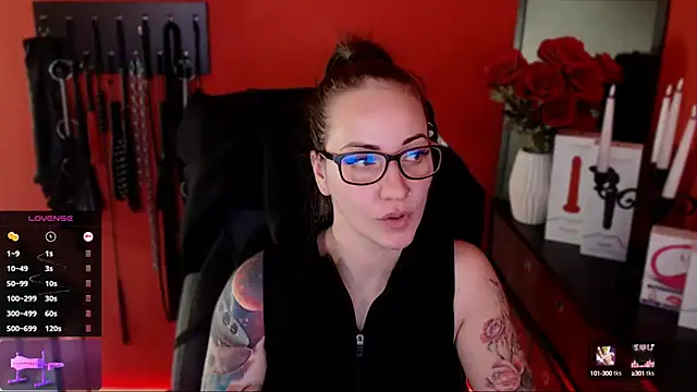 Snapshot of _Jane_Warren_ chatting on 03-07-25, 10:46 Jane Warren online show from 03-07-25, 10:46
