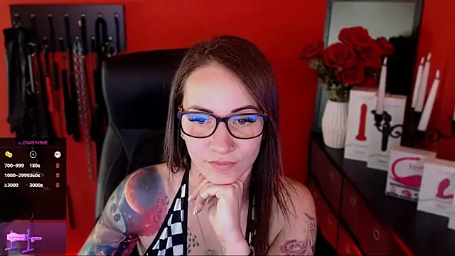 Snapshot of _Jane_Warren_ chatting on 03-20-25, 03:04 Jane Warren online show from 03-20-25, 03:04