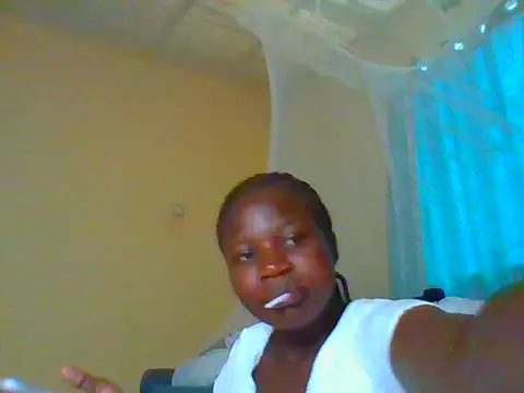 prettychic5 online show from 04-14-26, 02:55