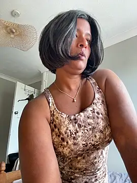 Snapshot of RoseMelanie chatting on 05-18-26, 12:54 RoseMelanie online show from 05-18-26, 12:54