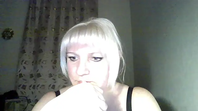 MeilomaWesa online show from 11-17-25, 03:49