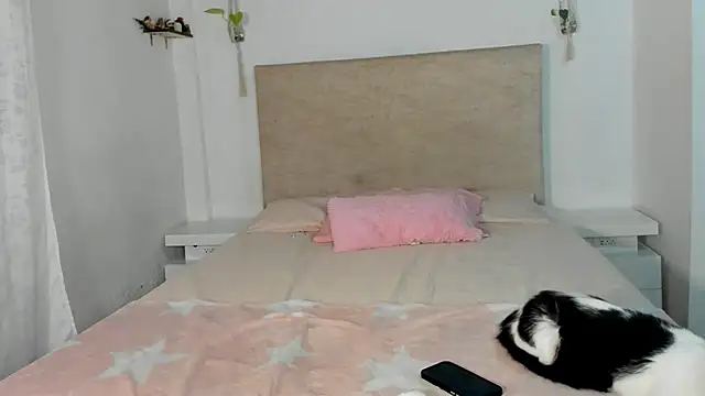 katt pelaez online show from 04-10-26, 12:17