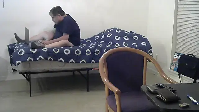 Peachestabby147 online show from 11-02-25, 04:50