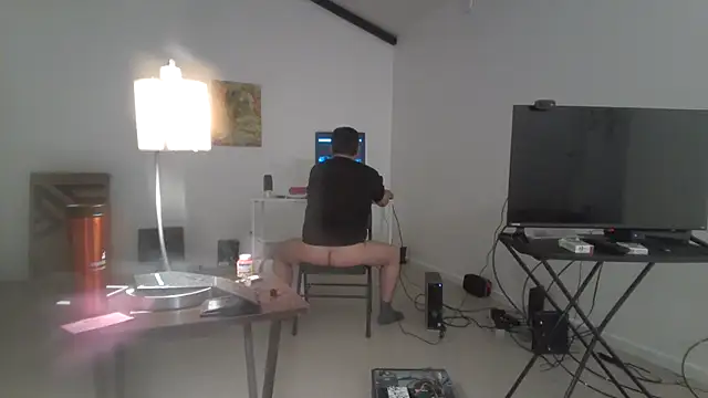 Peachestabby147 online show from 11-04-25, 09:02