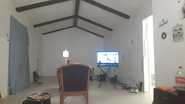 Peachestabby147 online show from 10-16-25, 02:31
