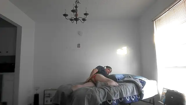 Peachestabby147 online show from 02-25-26, 01:44