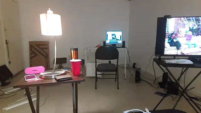 Peachestabby147 online show from 10-23-25, 08:13