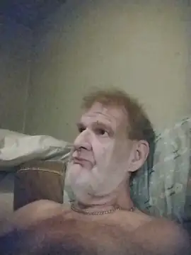 Snapshot of cmagic9 chatting on 10-29-25, 02:54 cmagic9 online show from 10-29-25, 02:54