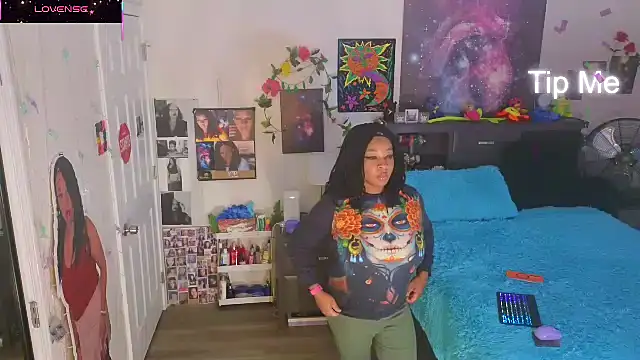 temptressbeauty24 online show from 10-29-25, 04:00