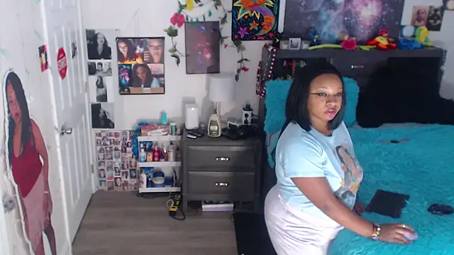 temptressbeauty24 online show from 11-17-25, 05:11