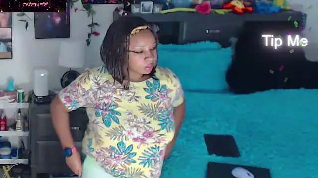 temptressbeauty24 online show from 11-12-25, 04:16