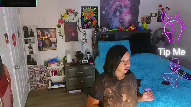 temptressbeauty24 online show from 10-22-25, 03:06