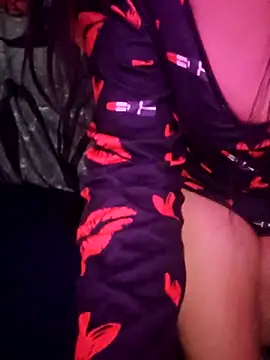 Snapshot of Zeina2024 chatting on 02-06-26, 09:11 Zeina2024 online show from 02-06-26, 09:11