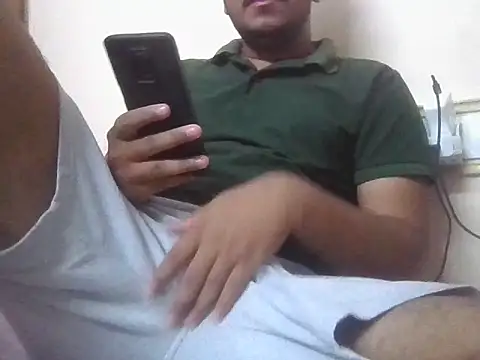 Snapshot of mrshine chatting on 09-29-25, 03:35 mrshine online show from 09-29-25, 03:35