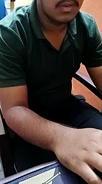 Snapshot of mrshine chatting on 02-14-25, 01:51 mrshine online show from 02-14-25, 01:51