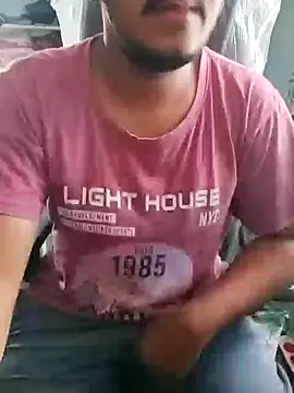 Snapshot of mrshine chatting on 10-18-25, 05:09 mrshine online show from 10-18-25, 05:09