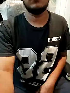 Snapshot of mrshine chatting on 10-19-25, 01:14 mrshine online show from 10-19-25, 01:14