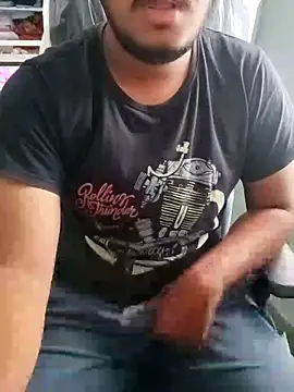 Snapshot of mrshine chatting on 10-10-25, 04:24 mrshine online show from 10-10-25, 04:24