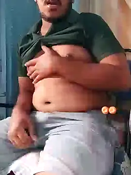 Snapshot of mrshine chatting on 01-20-25, 09:13 mrshine online show from 01-20-25, 09:13