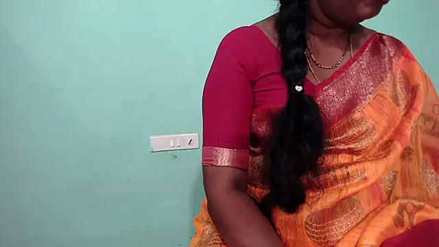 Snapshot of shrutitelugu69 chatting on 03-20-26, 07:20 shrutitelugu69 online show from 03-20-26, 07:20