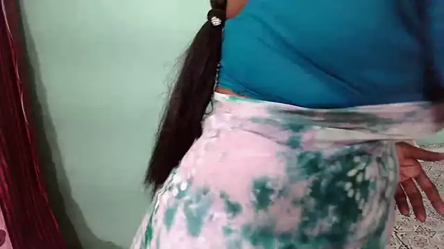 Snapshot of shrutitelugu69 chatting on 01-09-26, 05:14 shrutitelugu69 online show from 01-09-26, 05:14