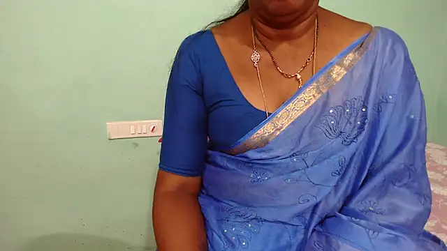 Snapshot of shrutitelugu69 chatting on 03-04-26, 02:25 shrutitelugu69 online show from 03-04-26, 02:25