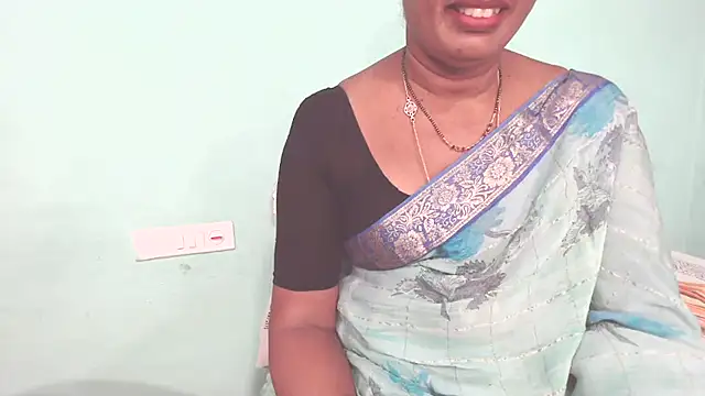 Snapshot of shrutitelugu69 chatting on 04-13-26, 05:17 shrutitelugu69 online show from 04-13-26, 05:17