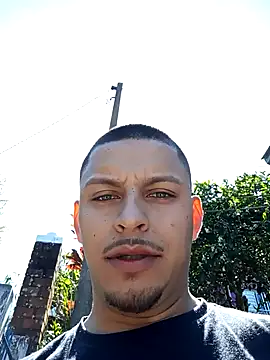 emrehliug12 online show from 09-11-25, 02:17