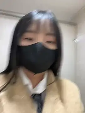 Snapshot of Asia-Lynn chatting on 03-14-25, 11:23 Asia-Lynn online show from 03-14-25, 11:23