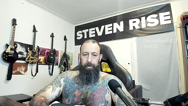 Snapshot of StevenRiseNYC chatting on 10-09-25, 12:44 StevenRiseNYC online show from 10-09-25, 12:44
