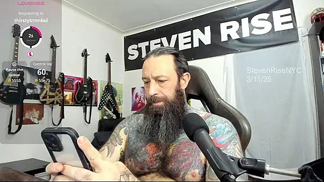 Snapshot of StevenRiseNYC chatting on 03-11-25, 01:12 StevenRiseNYC online show from 03-11-25, 01:12