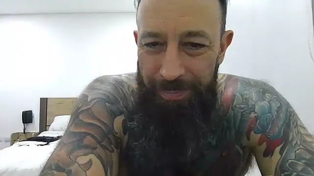 Snapshot of StevenRiseNYC chatting on 09-19-25, 02:37 StevenRiseNYC online show from 09-19-25, 02:37