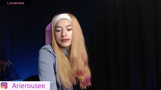 arie rousee sub online show from 10-22-25, 12:21