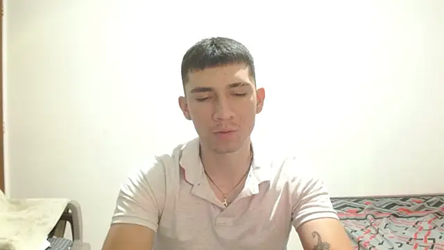 Snapshot of ChicoMaloFfF chatting on 05-20-26, 01:02 ChicoMaloFfF online show from 05-20-26, 01:02