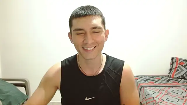 Snapshot of ChicoMaloFfF chatting on 04-24-26, 01:07 ChicoMaloFfF online show from 04-24-26, 01:07