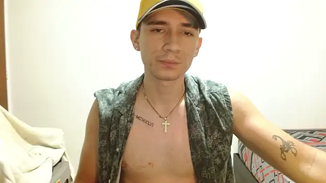 Snapshot of ChicoMaloFfF chatting on 04-18-26, 01:19 ChicoMaloFfF online show from 04-18-26, 01:19