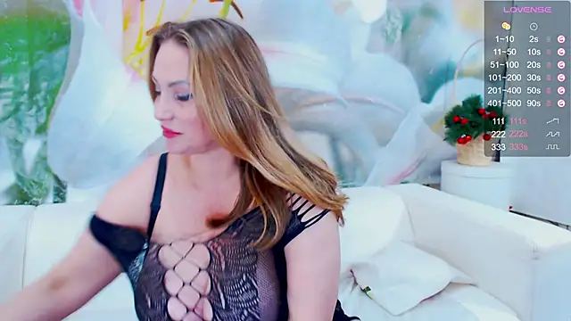 Lilly Diaz online show from 11-15-25, 05:22