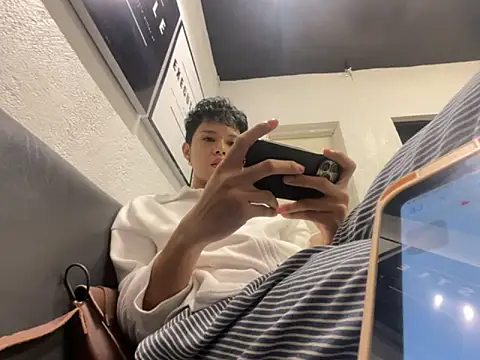 Plaxtique online show from 11-08-25, 12:42