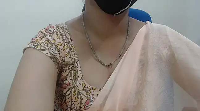 Snapshot of Lovely_Siri_23 chatting on 03-17-25, 10:51 Lovely Siri 23 online show from 03-17-25, 10:51
