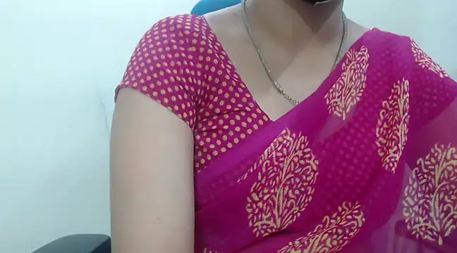 Snapshot of Lovely_Siri_23 chatting on 03-19-25, 04:45 Lovely Siri 23 online show from 03-19-25, 04:45