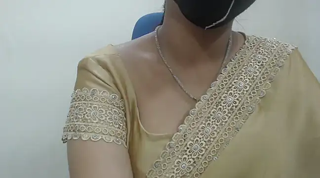 Snapshot of Lovely_Siri_23 chatting on 01-31-25, 06:03 Lovely Siri 23 online show from 01-31-25, 06:03