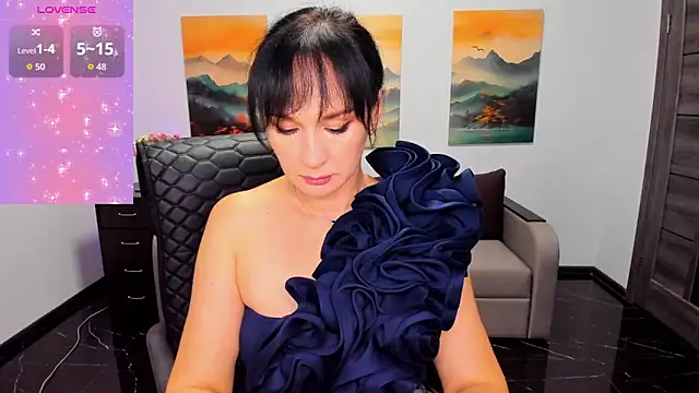 Sofia Ford online show from 10-24-25, 12:48