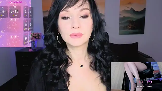 Sofia Ford online show from 10-17-25, 07:00