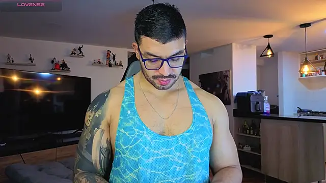 Michael Diamond online show from 10-10-25, 01:17