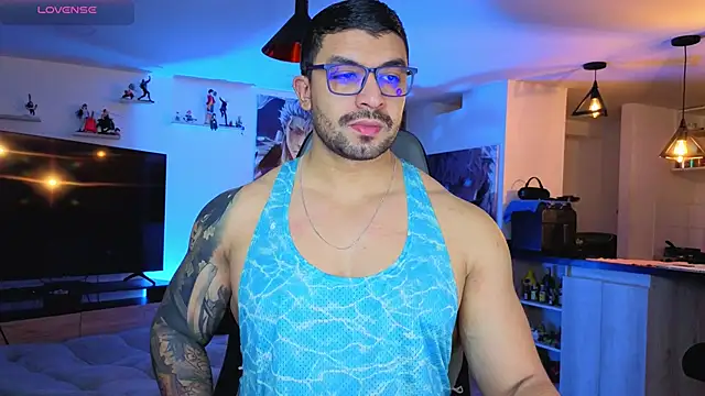 Michael Diamond online show from 10-22-25, 01:38