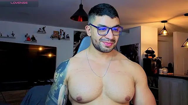 Snapshot of Michael_Diamond chatting on 02-21-26, 04:36 Michael Diamond online show from 02-21-26, 04:36