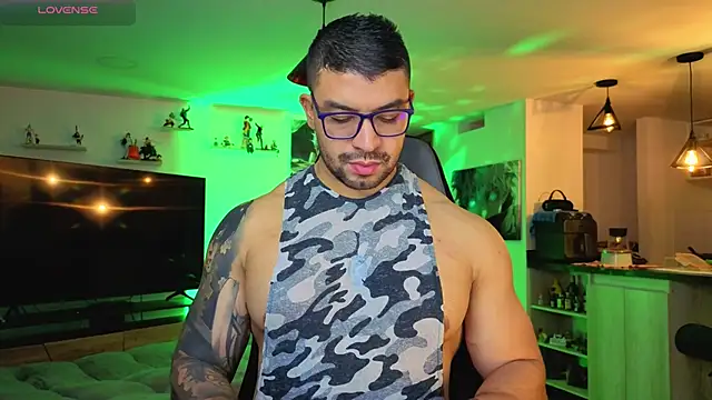 Michael Diamond online show from 10-29-25, 02:43